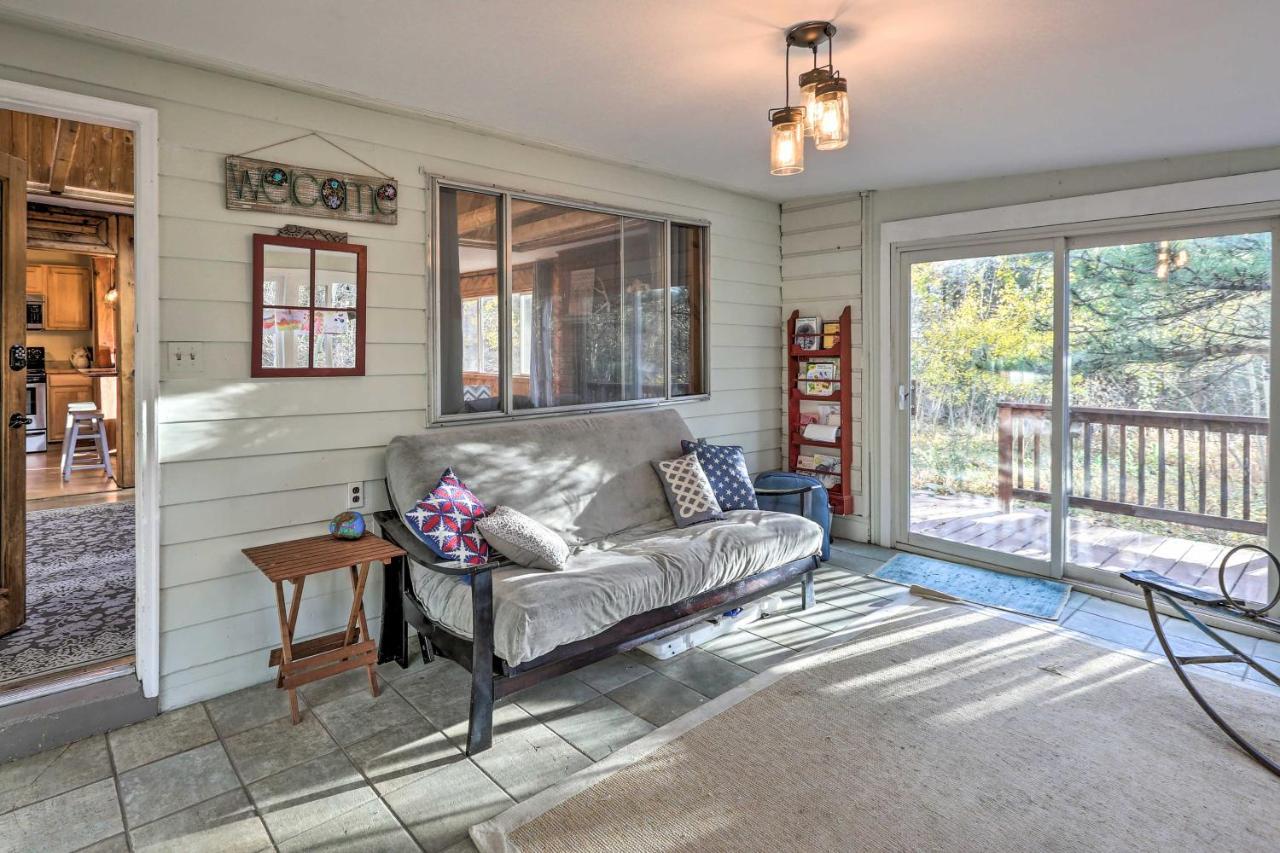 Stunning Golden Home With Deck About 35 Mi To Denver! ภายนอก รูปภาพ